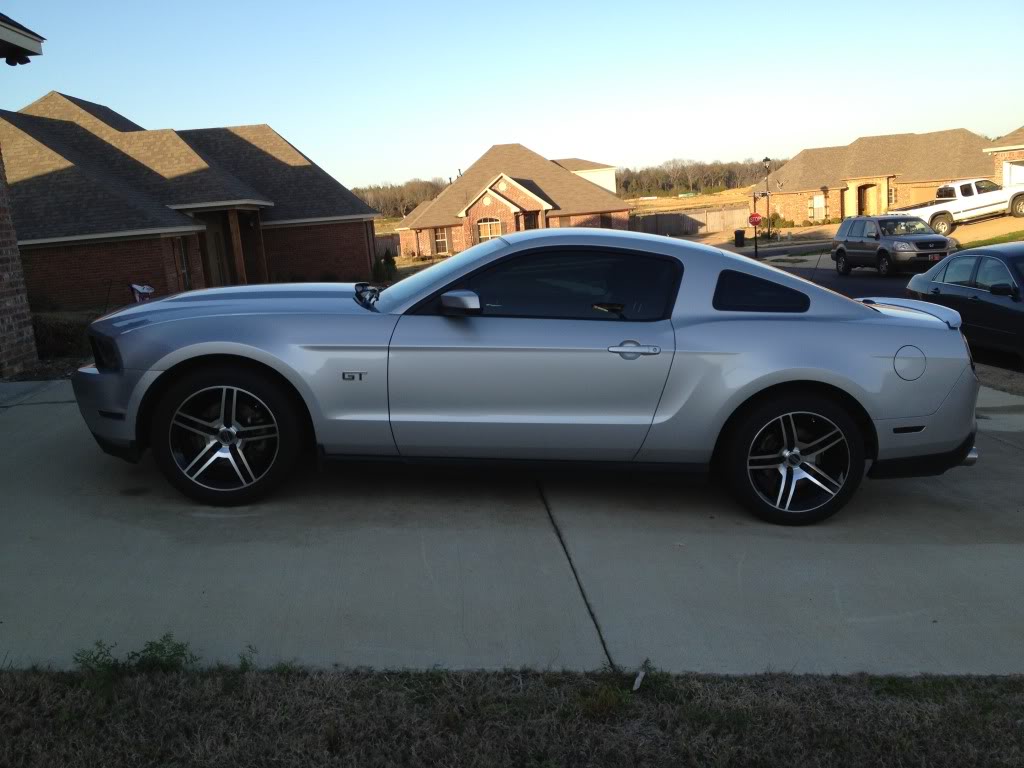 2012 Ford Mustang photo