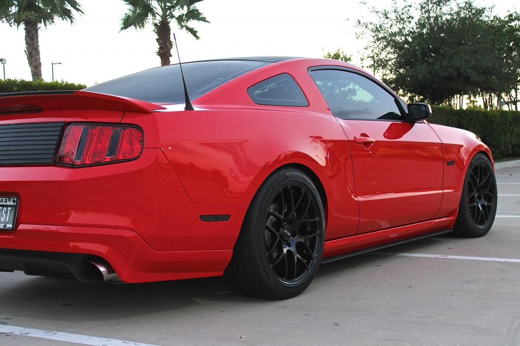 2012 Ford Mustang photo