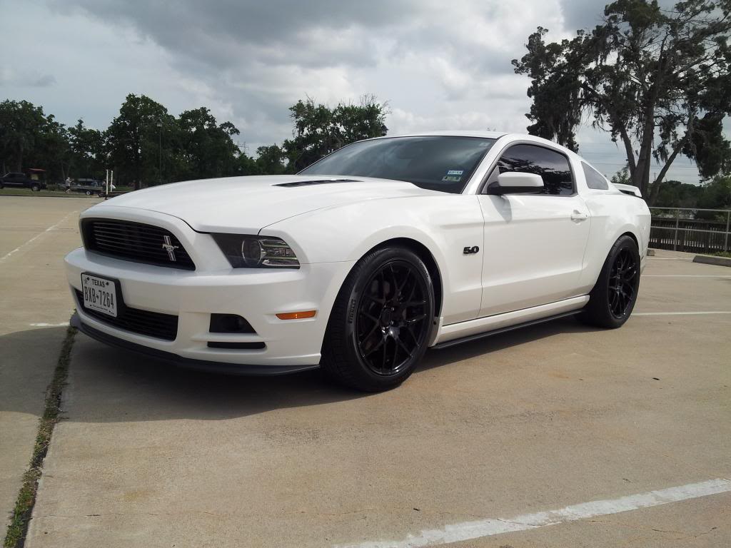 2012 Ford Mustang photo