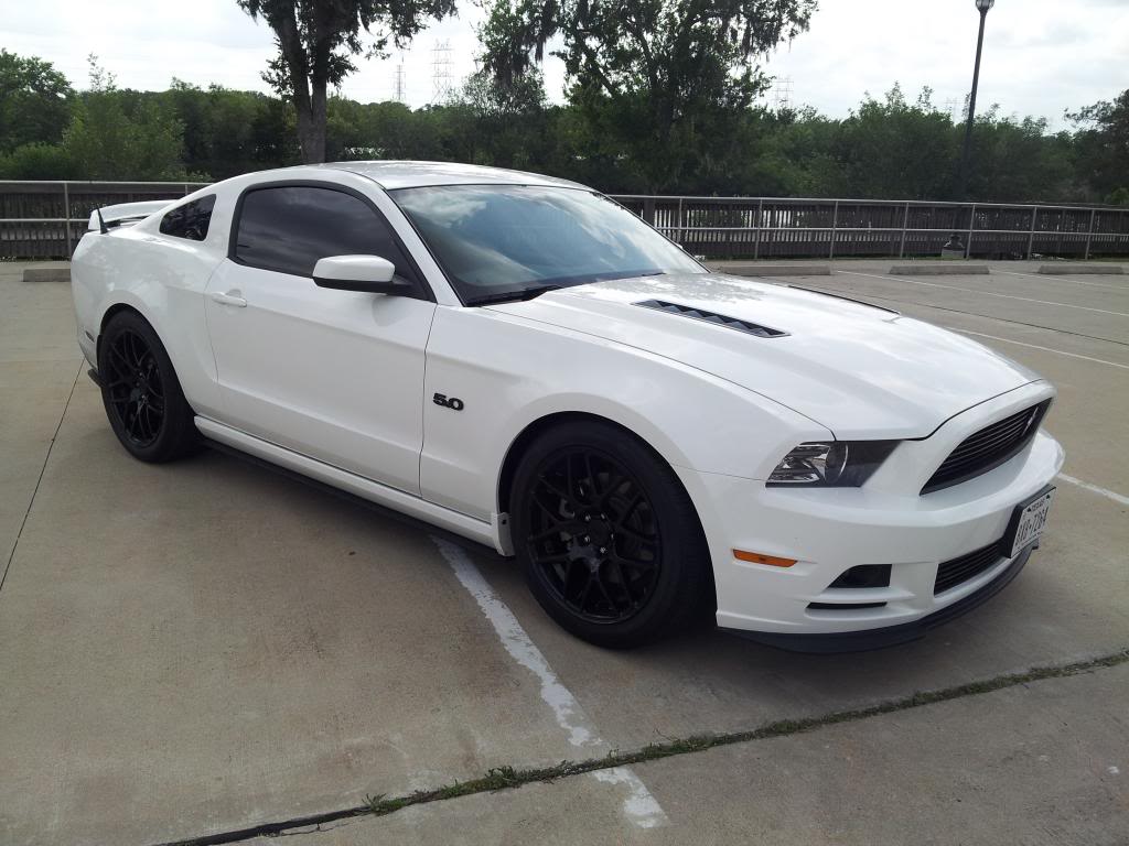 2012 Ford Mustang photo