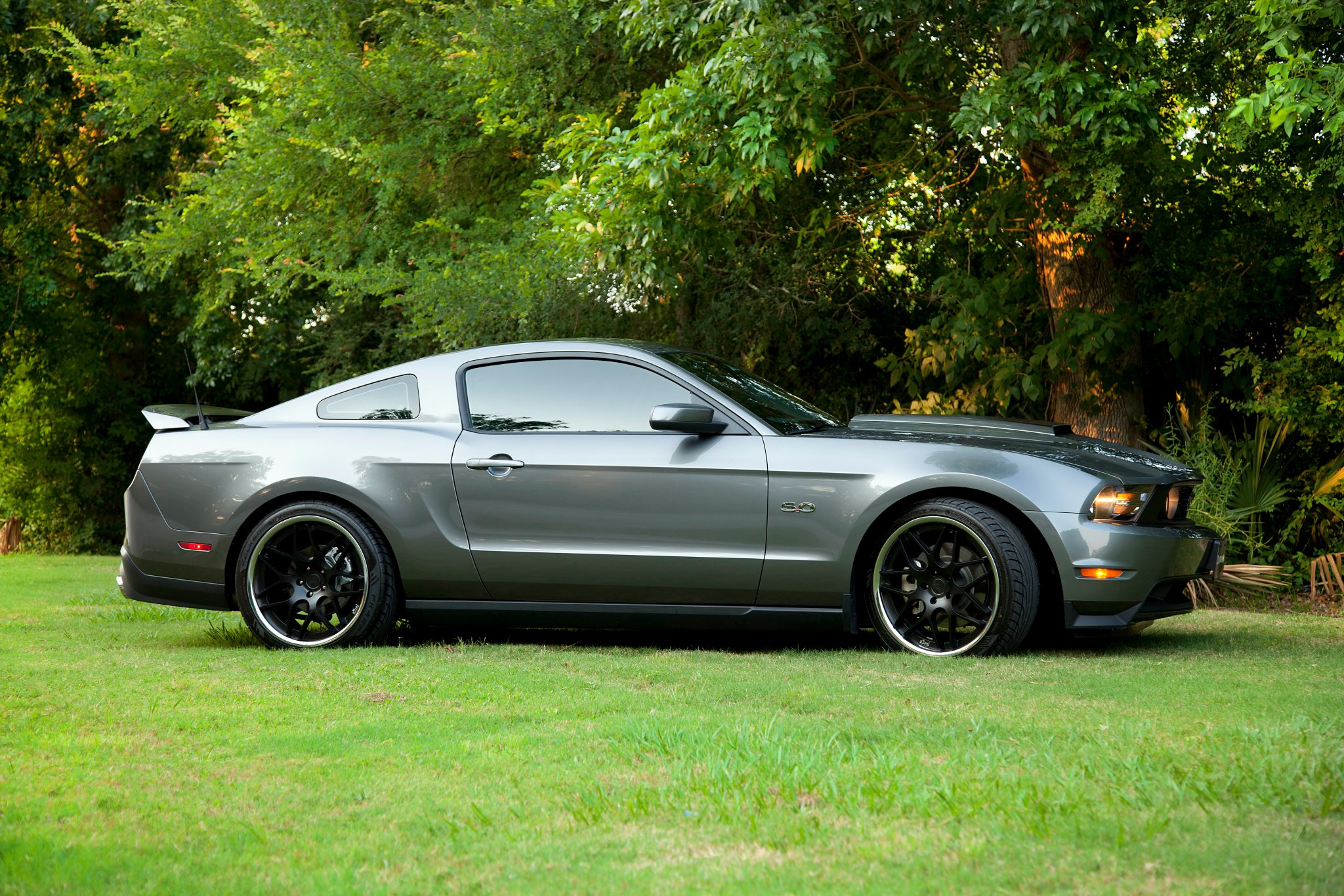 2012 Ford Mustang photo