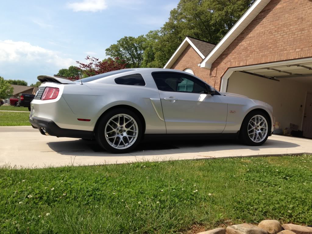 2012 Ford Mustang photo