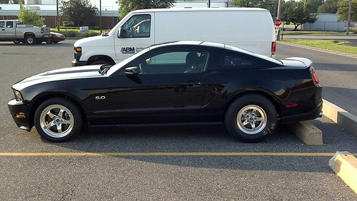 2012 Ford Mustang photo