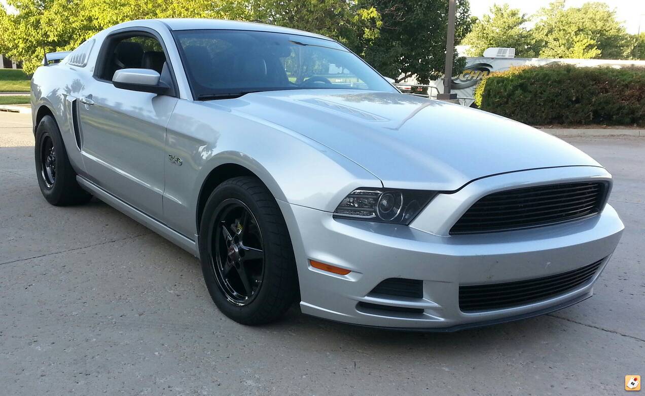 2013 Ford Mustang photo