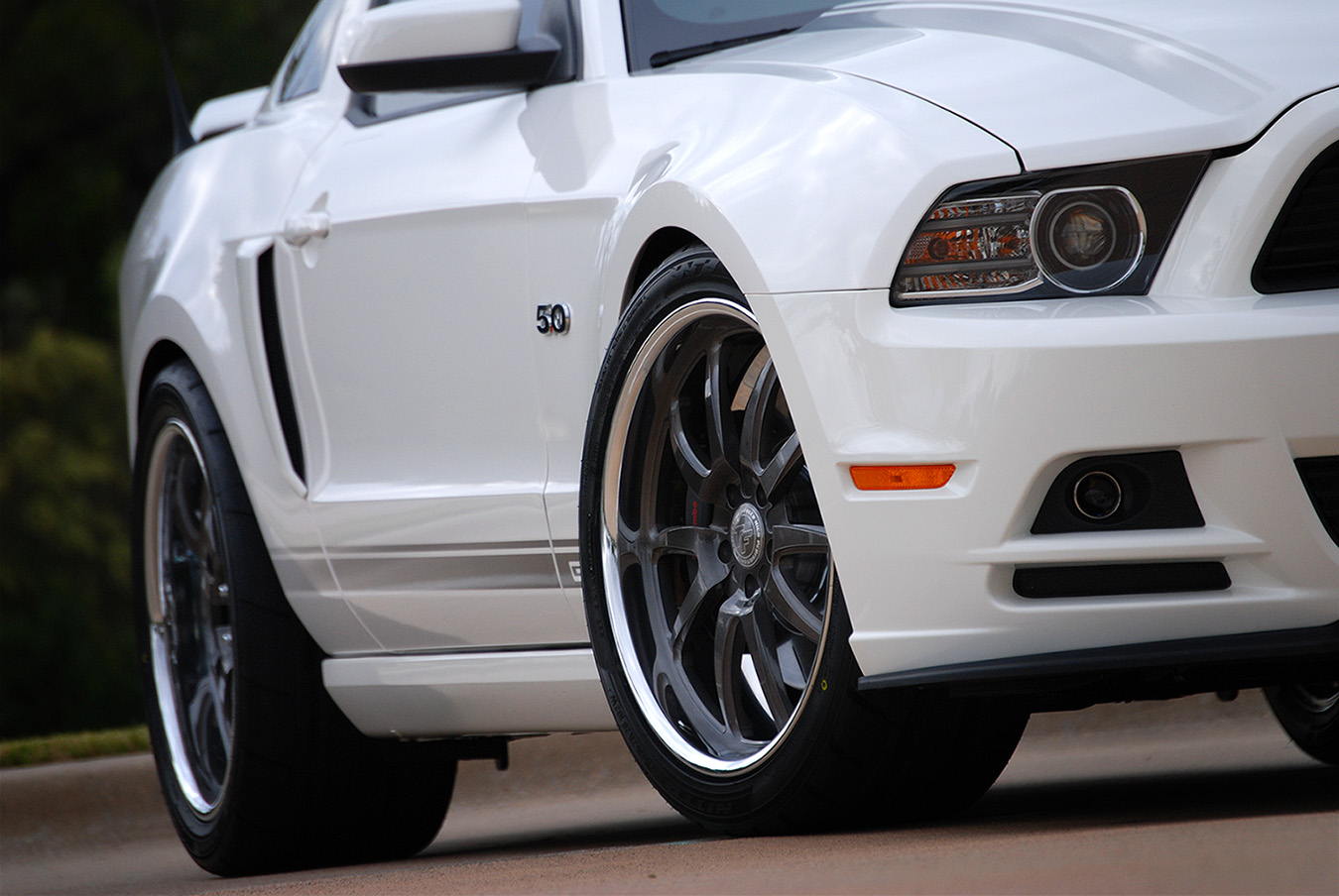 2011 Ford Mustang photo