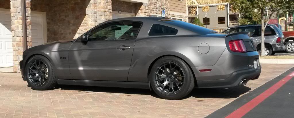 2012 Ford Mustang photo