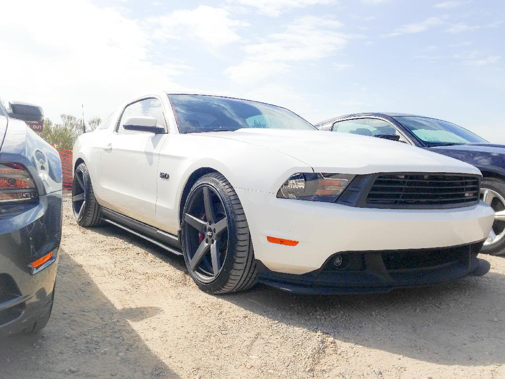 2011 Ford Mustang photo