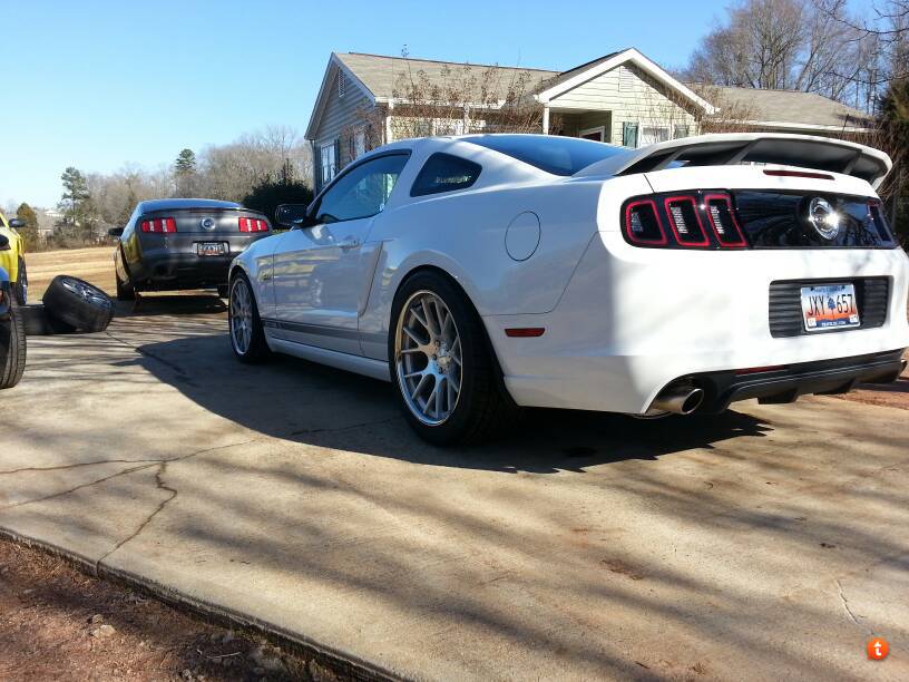 2012 Ford Mustang photo