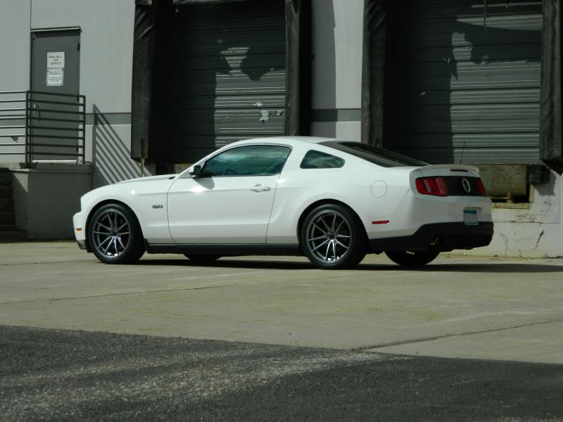 2013 Ford Mustang photo