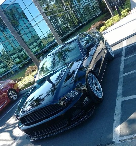 2012 Ford Mustang photo