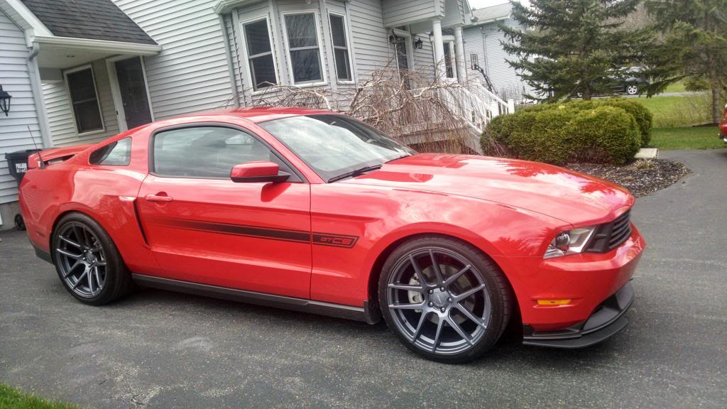 2012 Ford Mustang photo