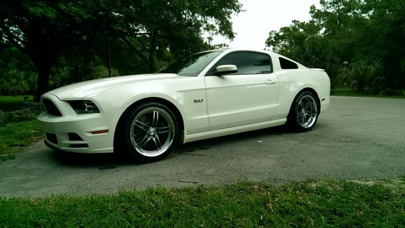 2011 Ford Mustang photo