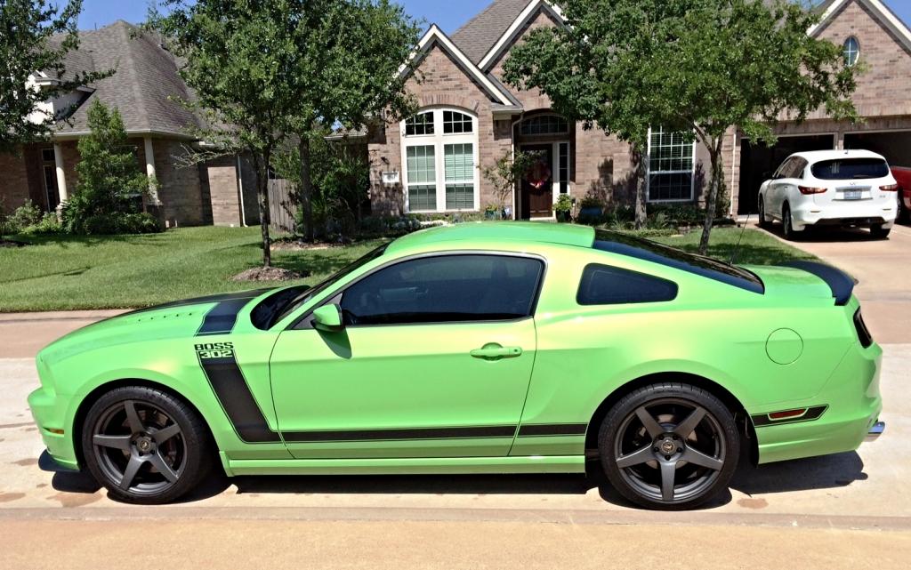 2011 Ford Mustang photo