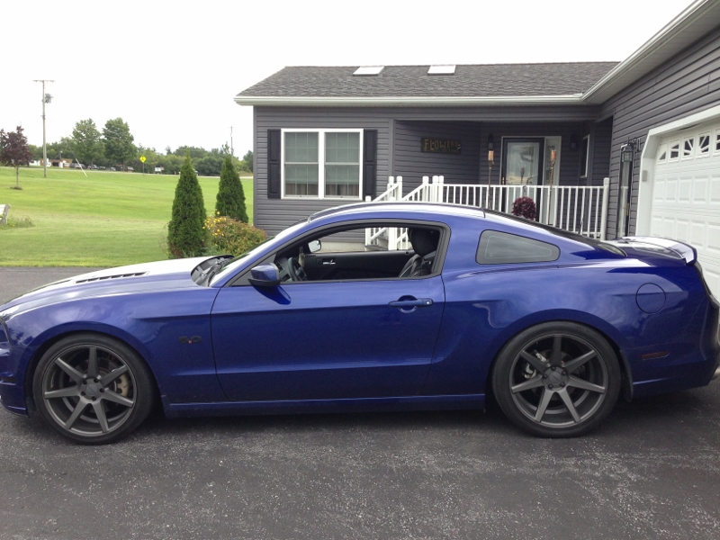 2011 Ford Mustang photo