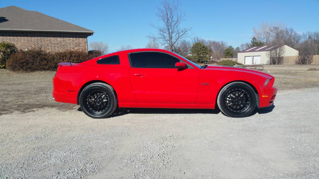 2011 Ford Mustang photo