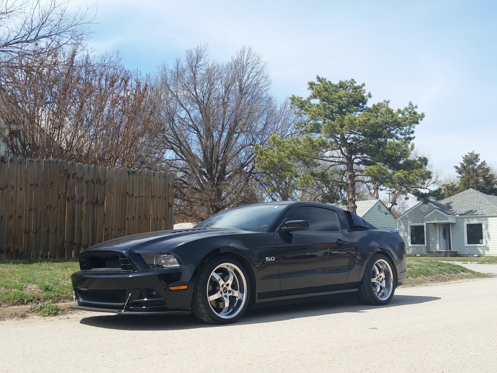 2011 Ford Mustang photo