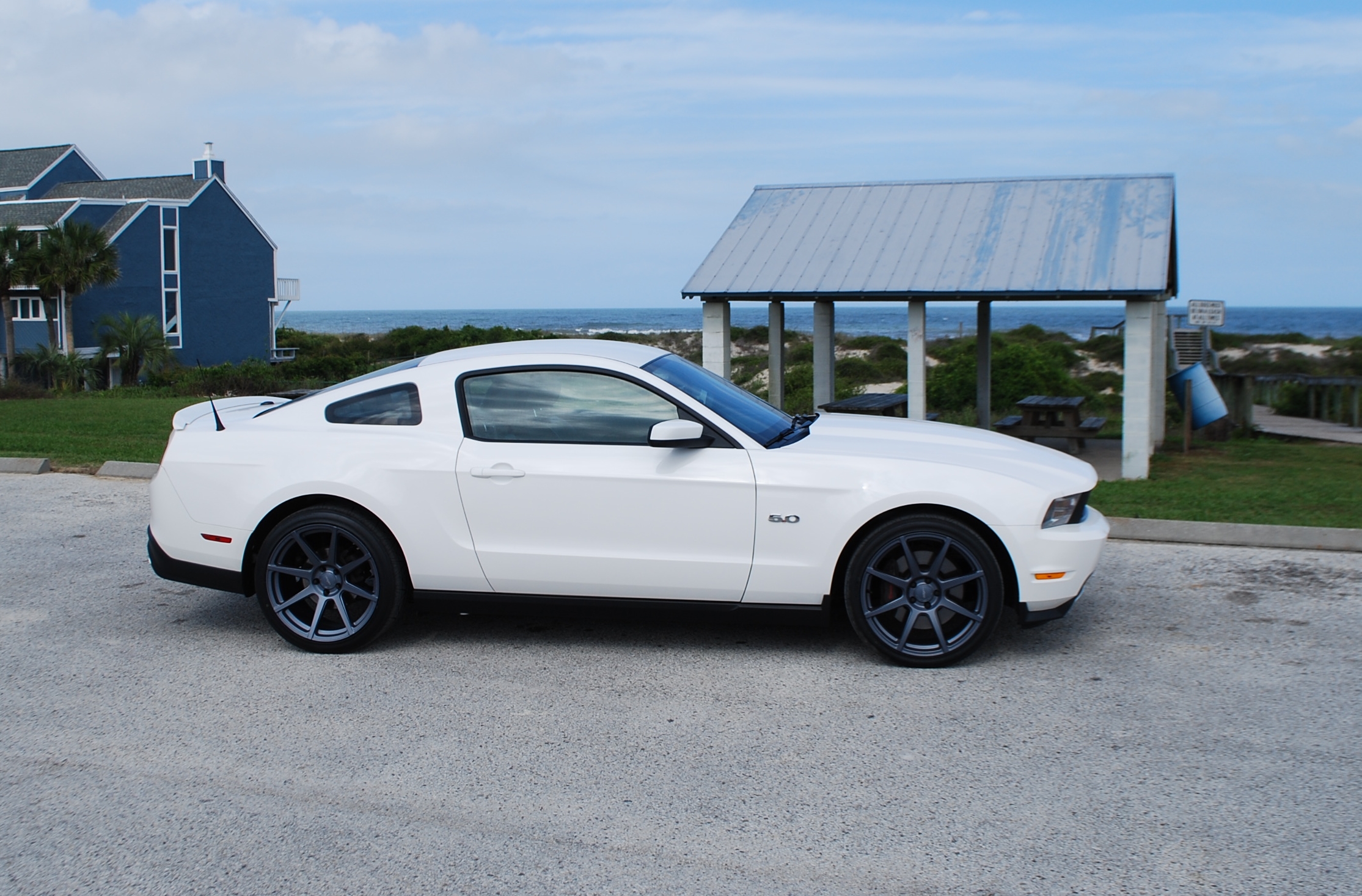 2011 Ford Mustang photo