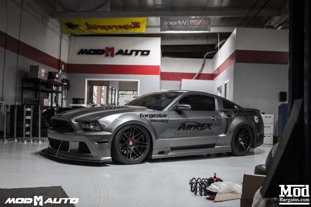 2011 Ford Mustang photo