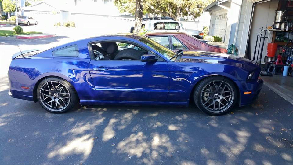 2012 Ford Mustang photo