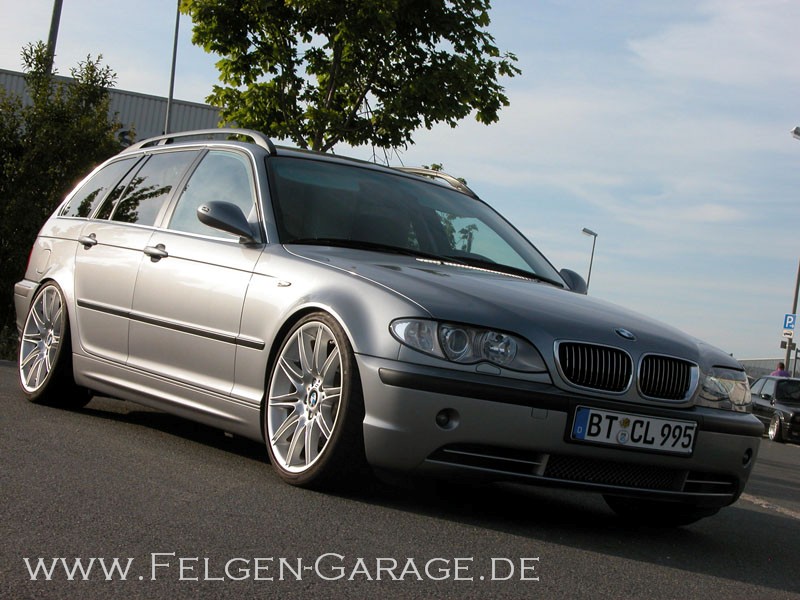 2002 BMW 330 photo