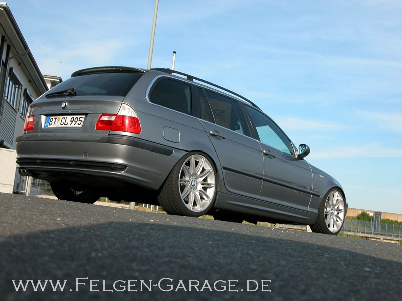 2002 BMW 330 photo
