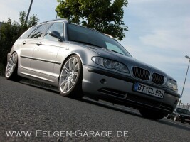 2002 BMW 330