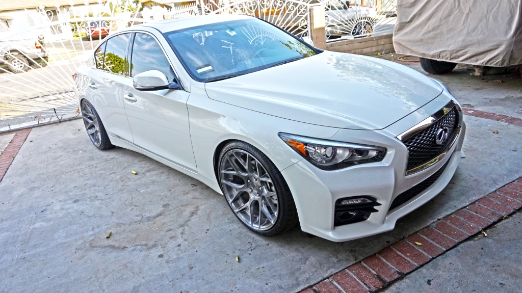 2014 Infiniti Q50 photo