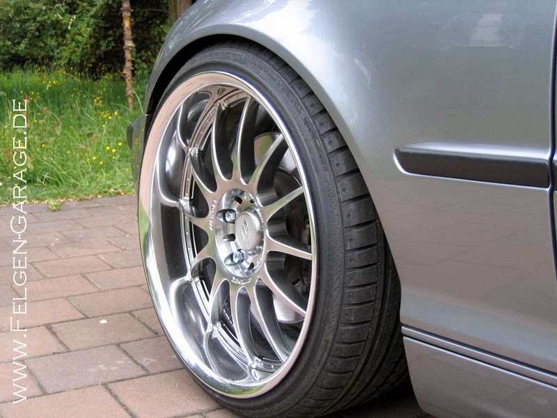 2002 BMW 330 photo