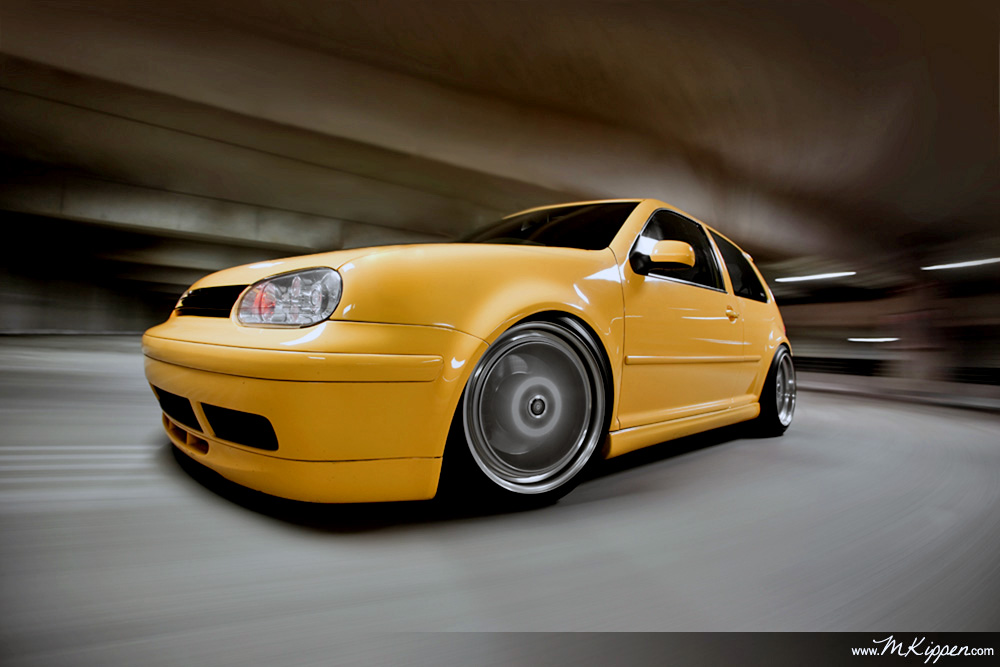 2003 Volkswagen Golf photo