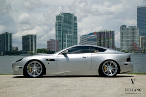 2014 Aston Martin Vanquish