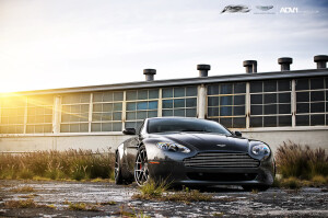 2014 Aston Martin V8 Vantage