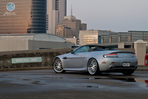 2013 Aston Martin V8 Vantage