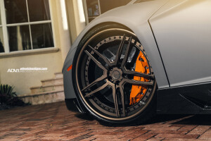 2015 Lamborghini Aventador