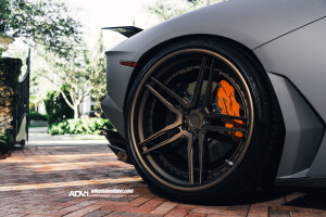 2015 Lamborghini Aventador