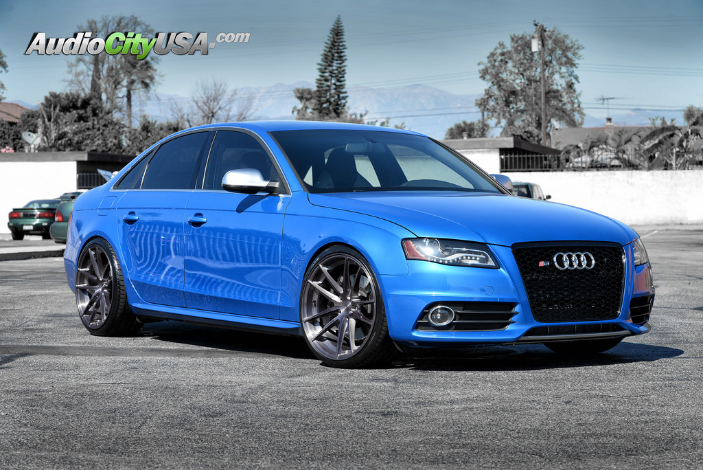 2010 Audi S4 photo