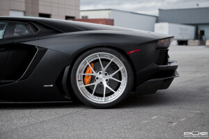 2014 Lamborghini Aventador