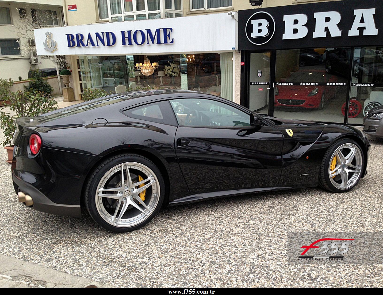 2013 Ferrari F12berlinetta photo