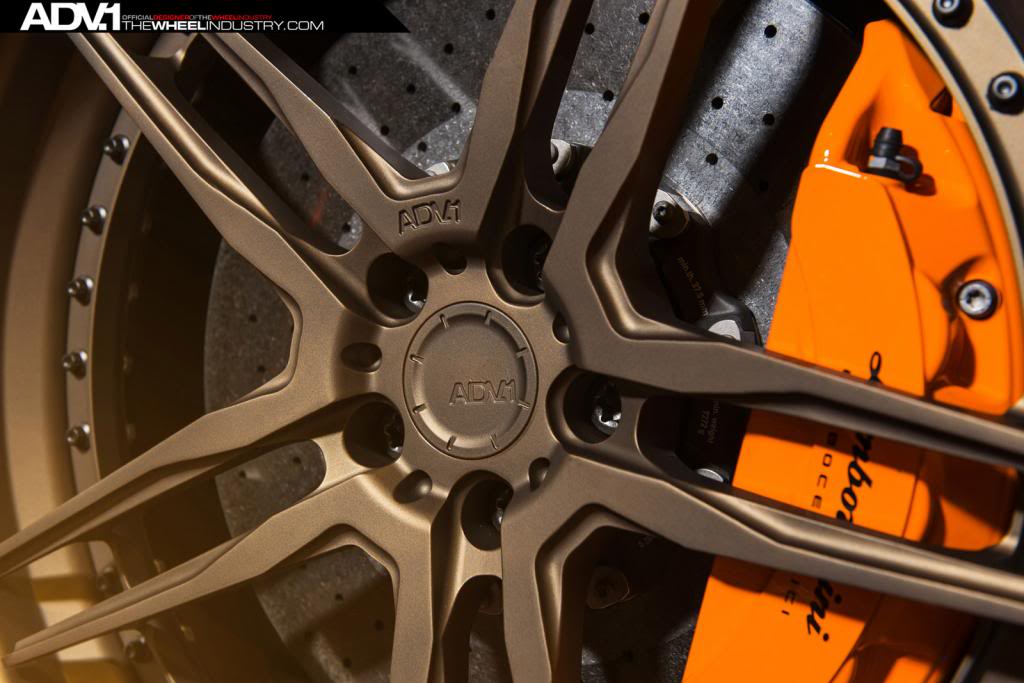2013 Lamborghini Aventador photo