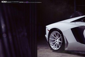 2013 Lamborghini Aventador