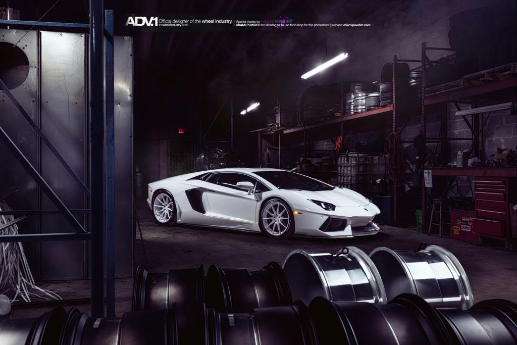 2013 Lamborghini Aventador photo