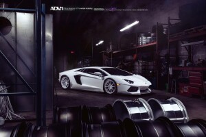 2013 Lamborghini Aventador