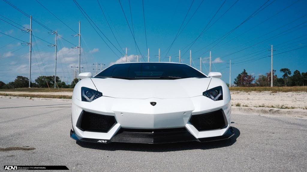 2013 Lamborghini Aventador photo