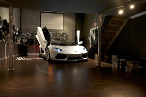 2013 Lamborghini Aventador