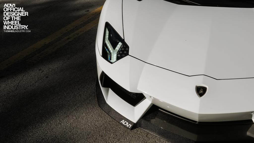 2013 Lamborghini Aventador photo