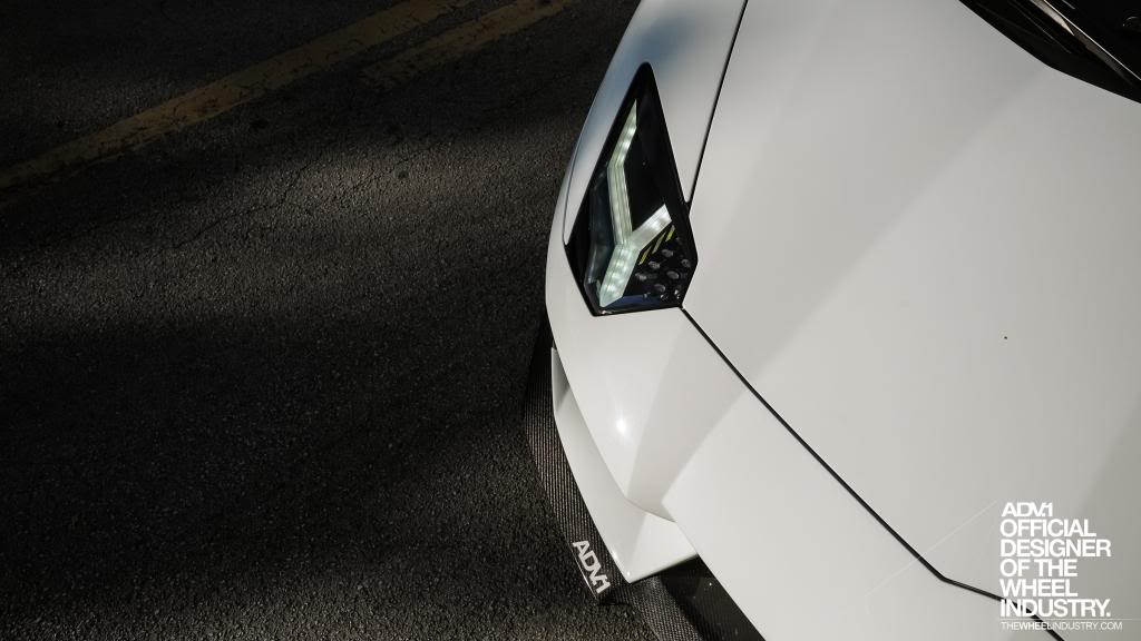 2013 Lamborghini Aventador photo