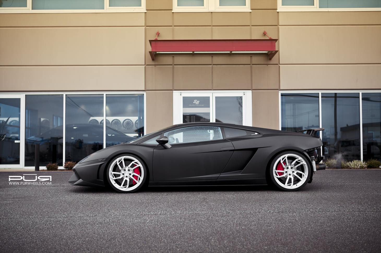 2012 Lamborghini Aventador photo