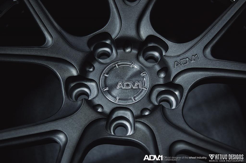 2012 Lamborghini Aventador photo