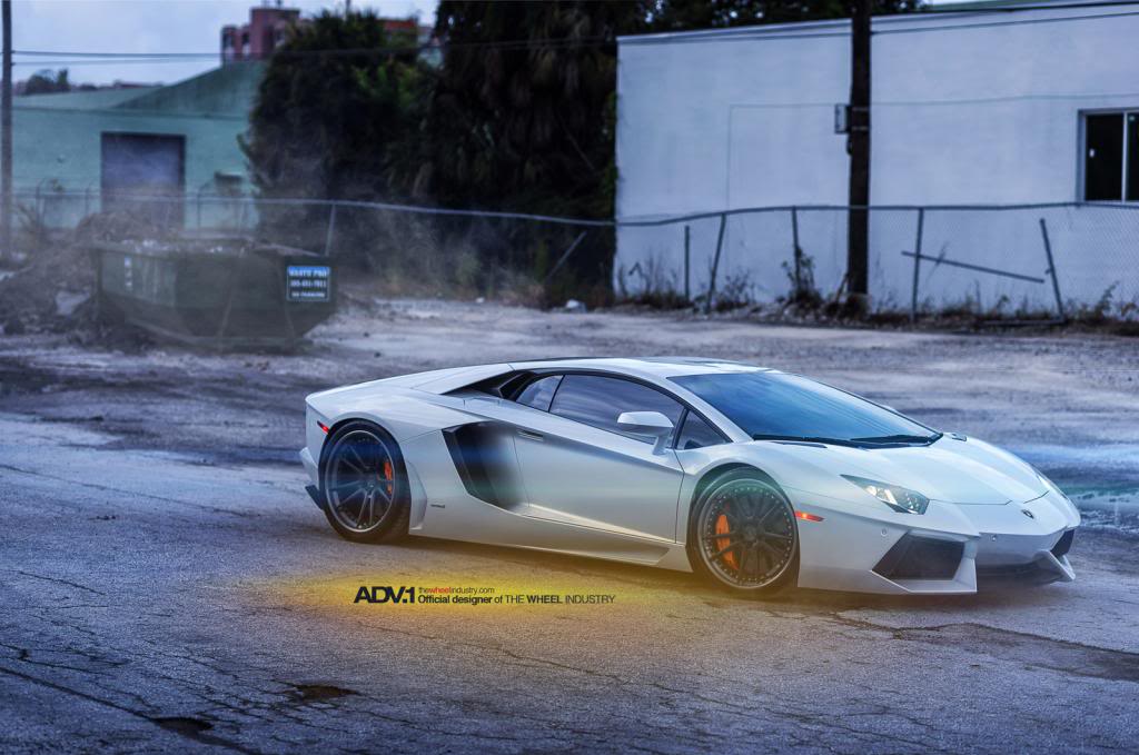 2012 Lamborghini Aventador photo