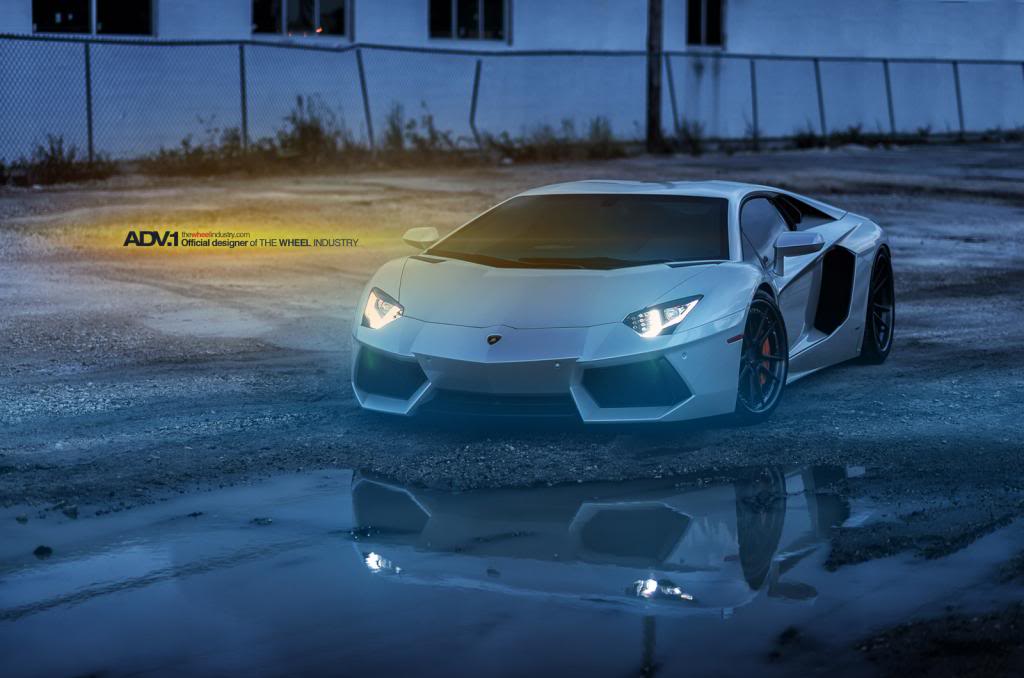 2012 Lamborghini Aventador photo