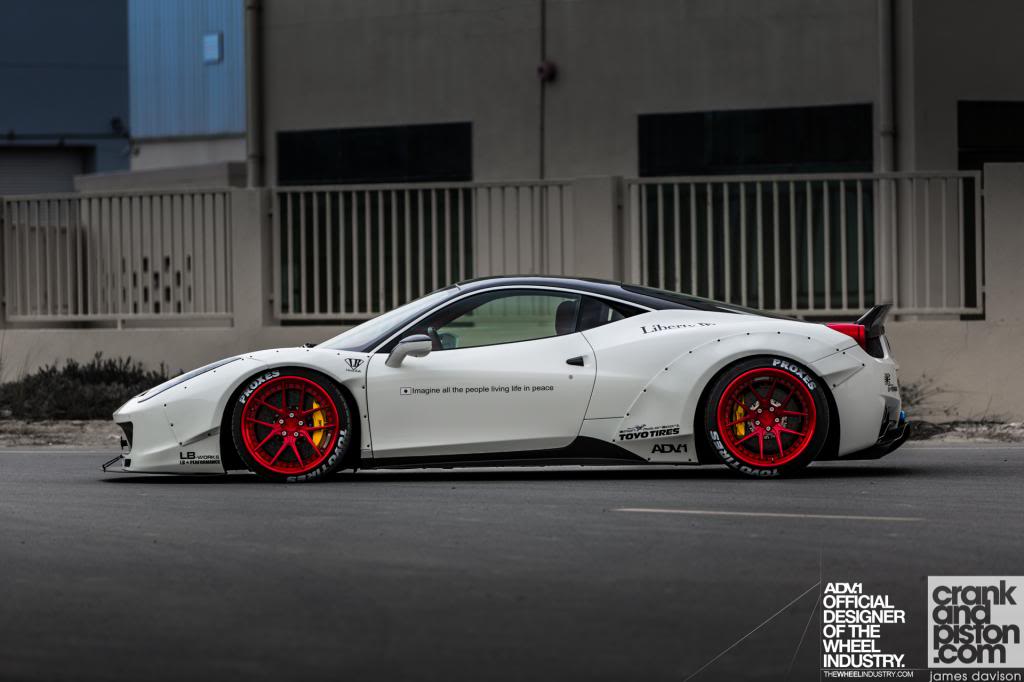2013 Ferrari 458 Italia photo